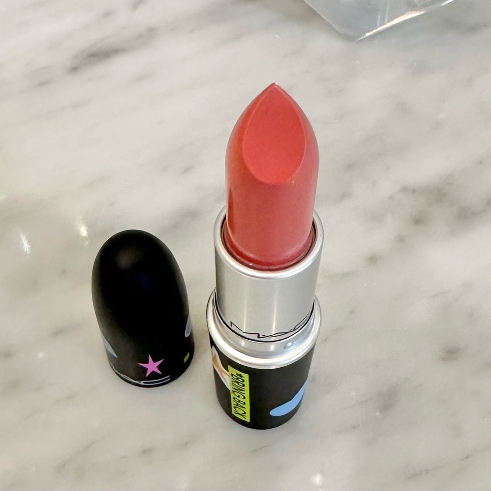 New MAC “Shanghai Spice”Lipstick